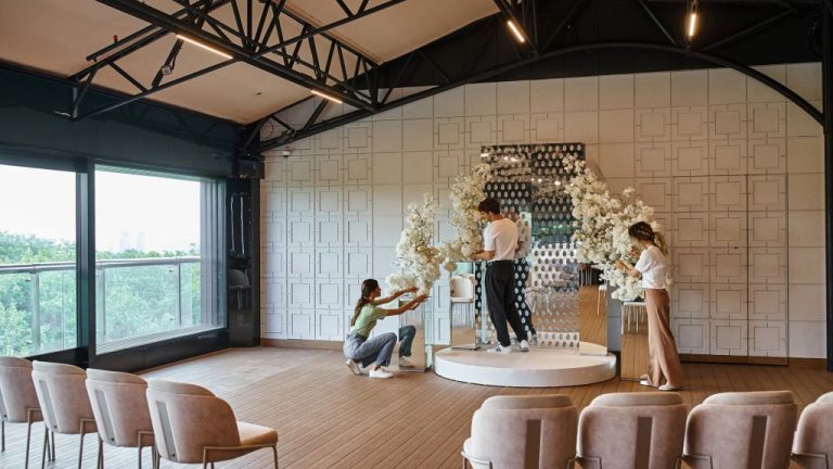 Décoration d'une salle de mariage en location